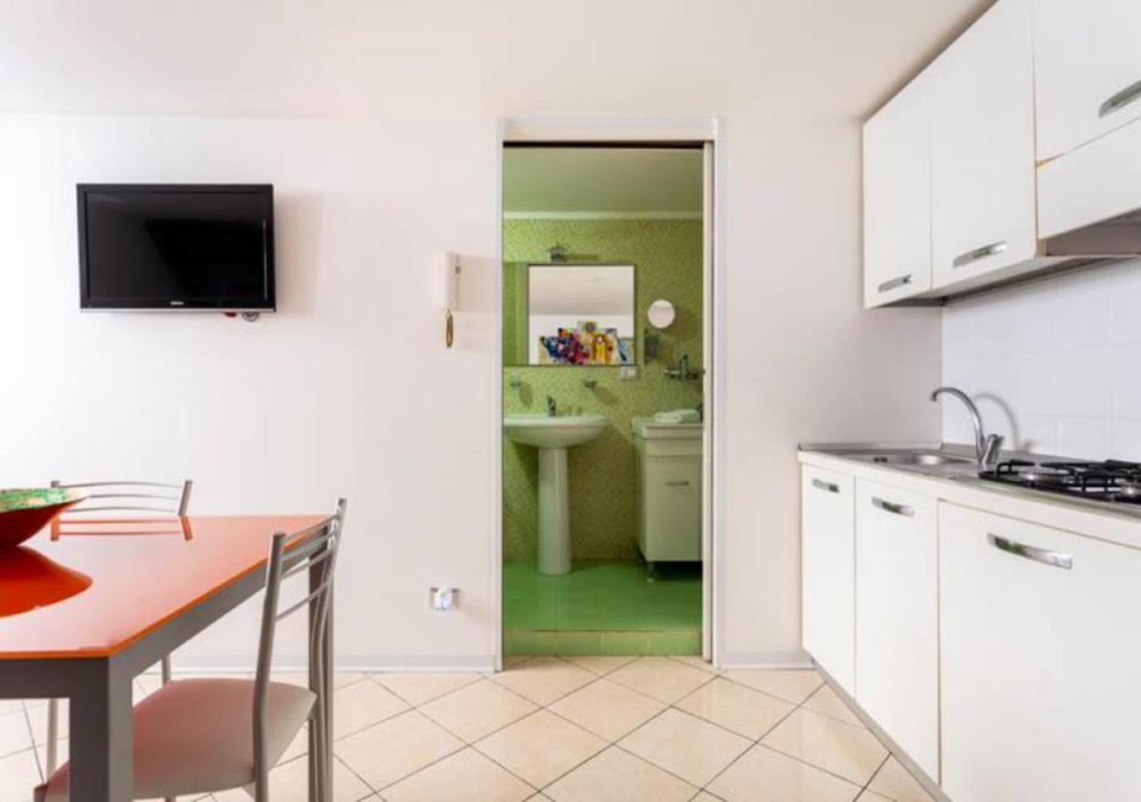 Aitne - Holiday Apartments Catania Bagian luar foto
