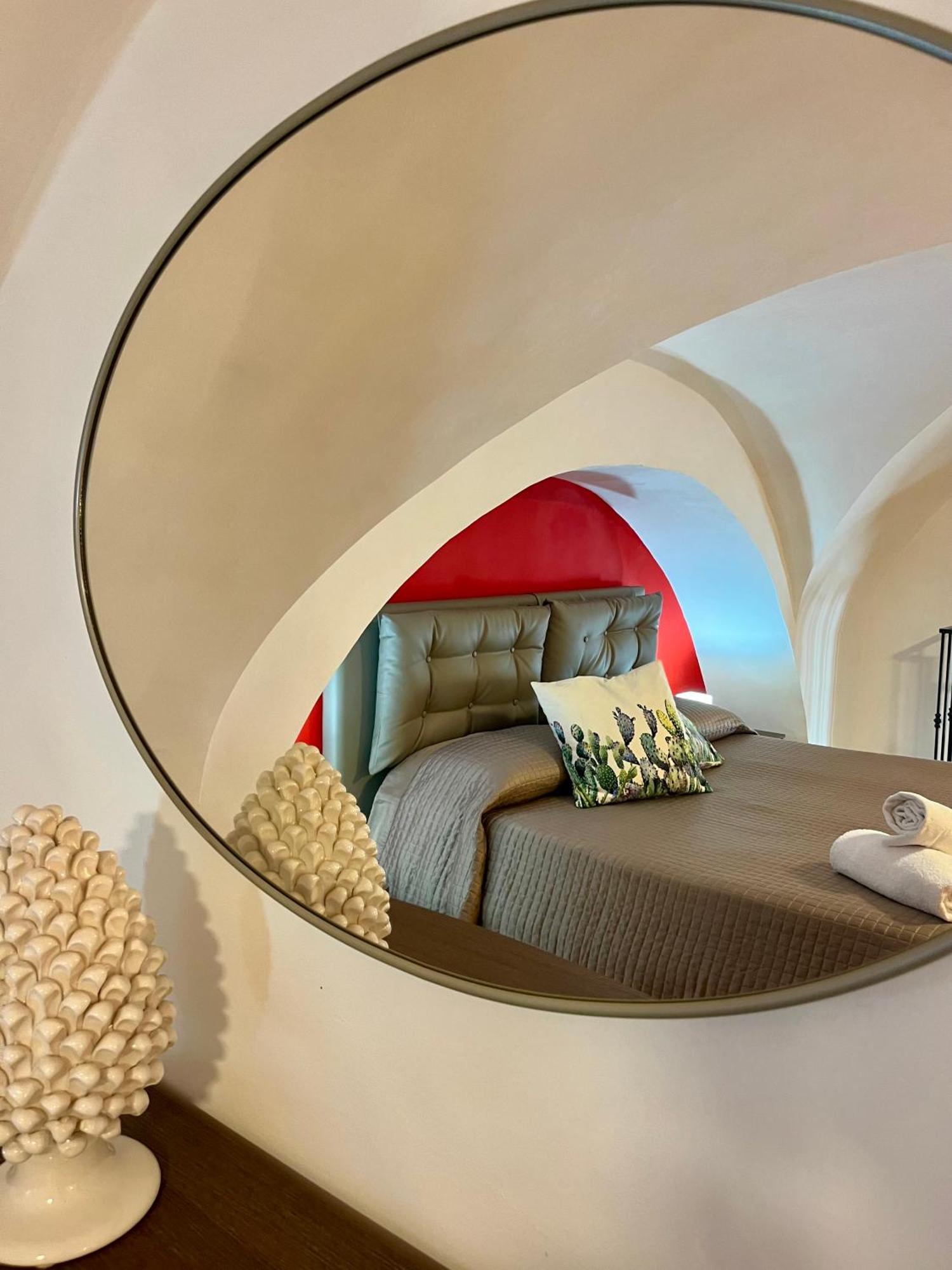 Aitne - Holiday Apartments Catania Bagian luar foto